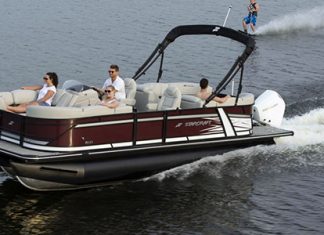 Starcraft markets three distinct kinds of small boats – fishing boats, fiberglass boats and pontoons.