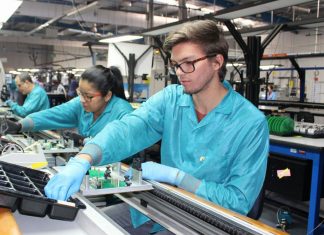 manufacturing blockchain technology