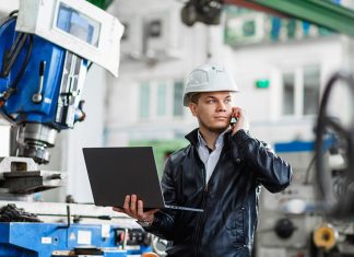 Messaging and visual collaboration tools help technicians complete assigned service tasks and pre-empt future service issues.