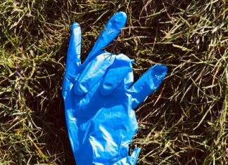 is plastic making a come back