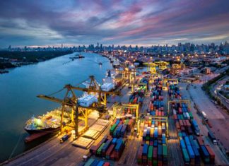 Supplier diversification can be instrumental to being able to respond and bounce back from supply shocks. (Source: Creator: xPACIFICA | Credit: Getty Images)