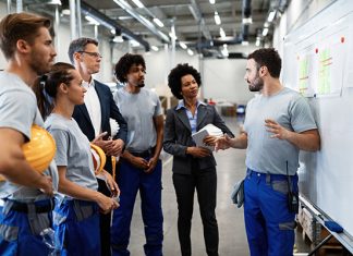 Employee Engagement in Factory Performance Improvement; www.istockphoto.com, Drazen Zigic, 2020