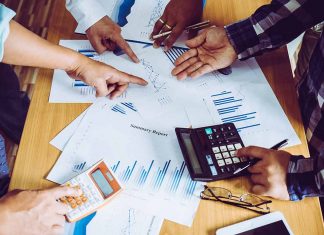 management vs financial accounts